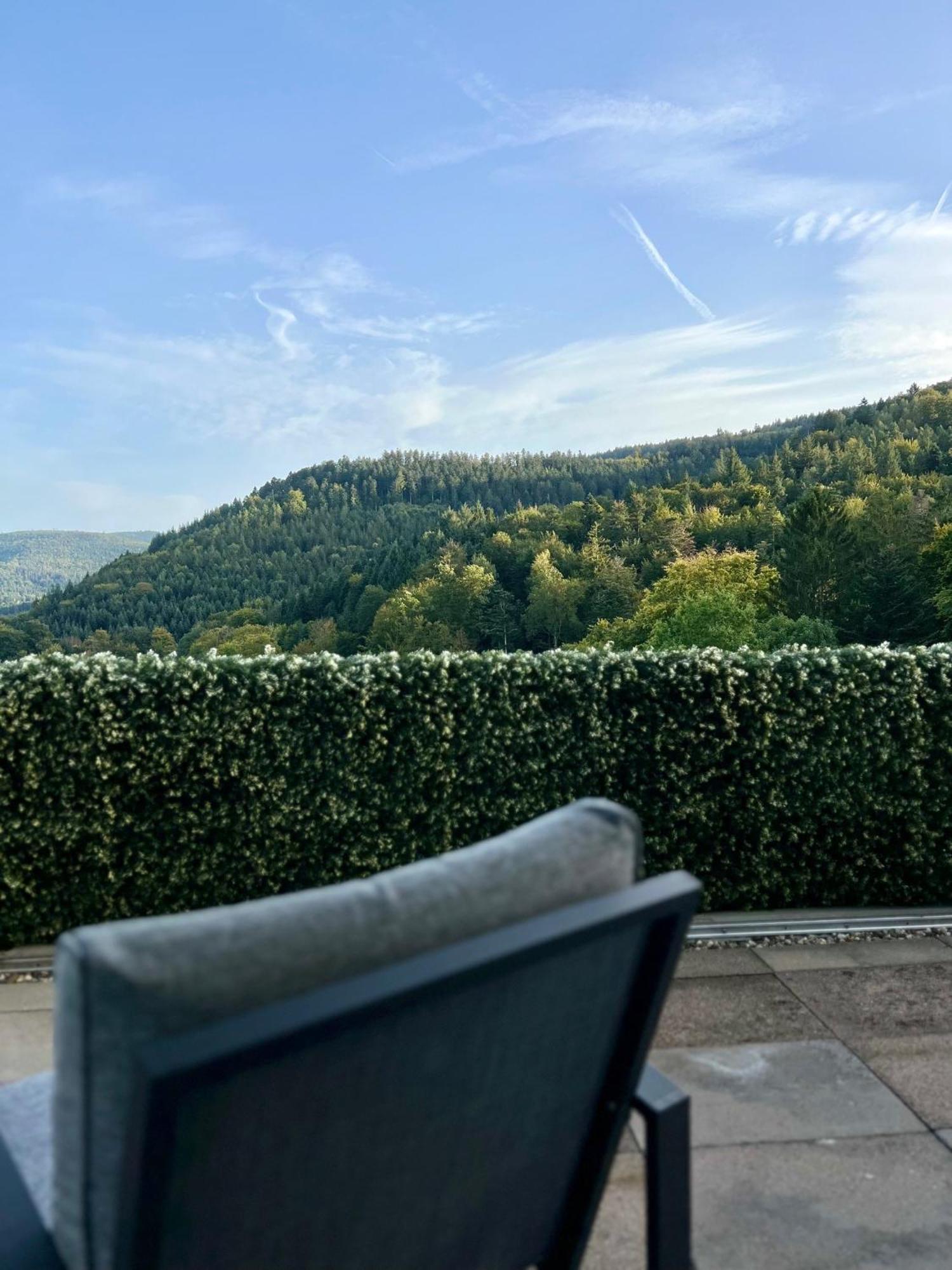 Ferienwohnung Wohnen Im Schwarzwald Mit Panoramablick Bad Herrenalb Exterior foto