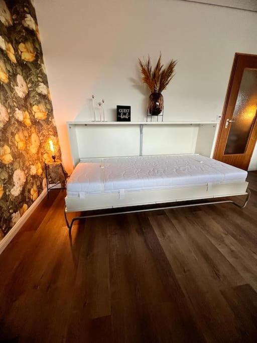 Ferienwohnung Wohnen Im Schwarzwald Mit Panoramablick Bad Herrenalb Exterior foto