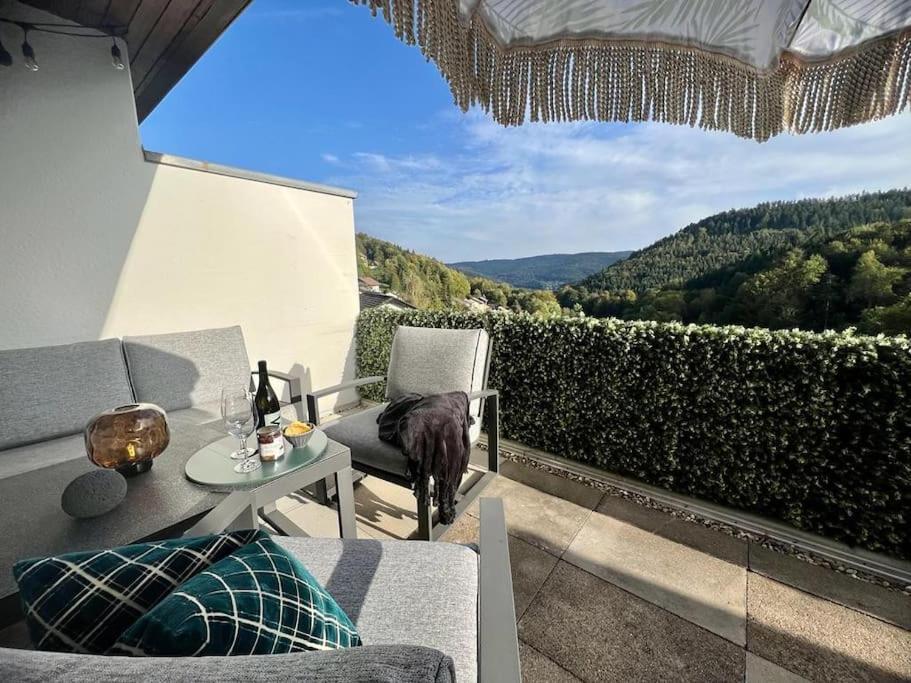 Ferienwohnung Wohnen Im Schwarzwald Mit Panoramablick Bad Herrenalb Exterior foto